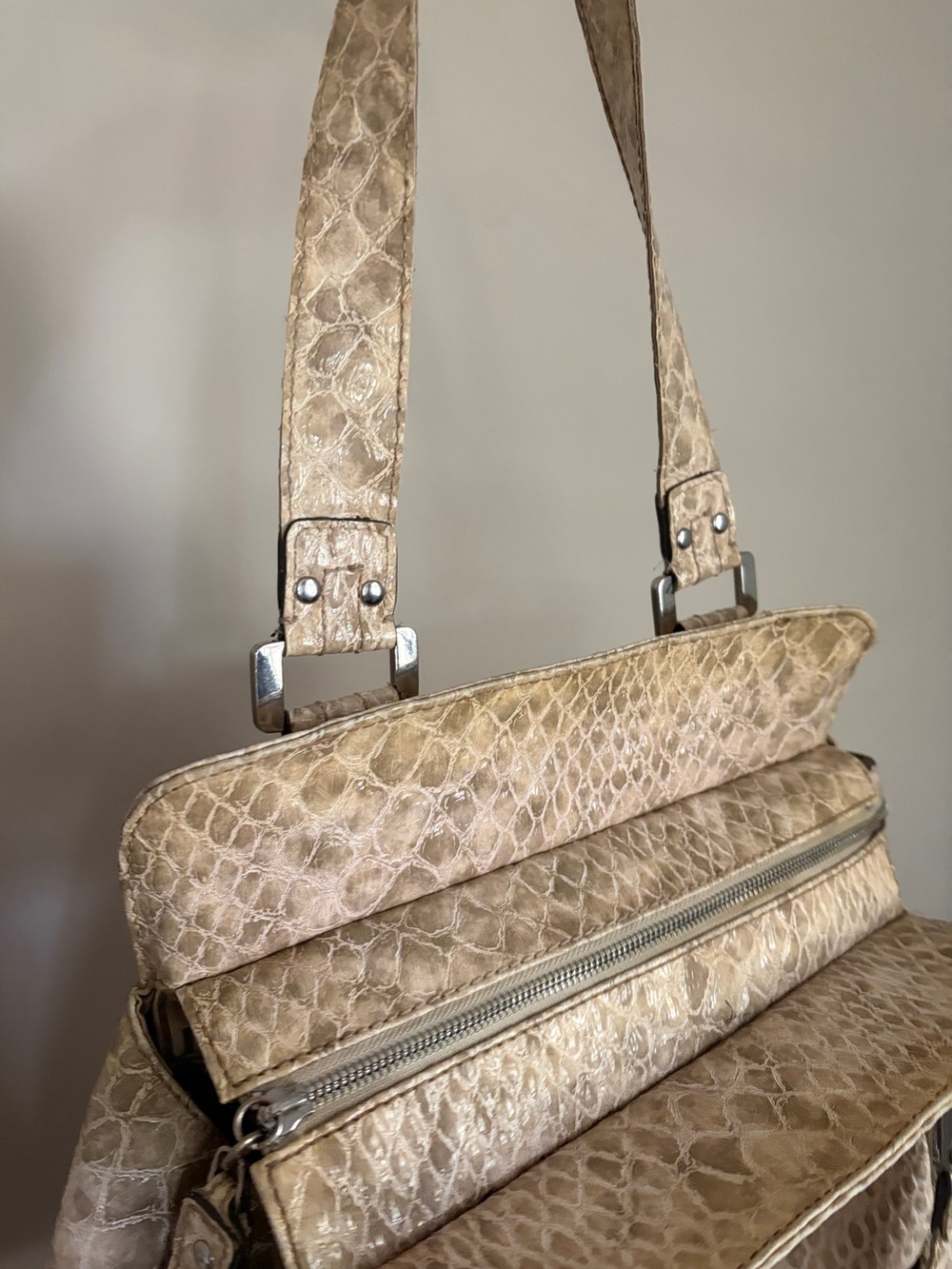 Y2K Guess cream faux croc leather large tote purse - Picture 6 of 16